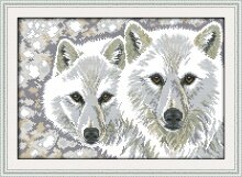 Вышивка крестом "Белые волки"